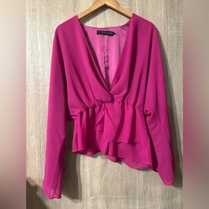 House of Harlow 1960 Fuchsia V-Neck Blouse Size Medium